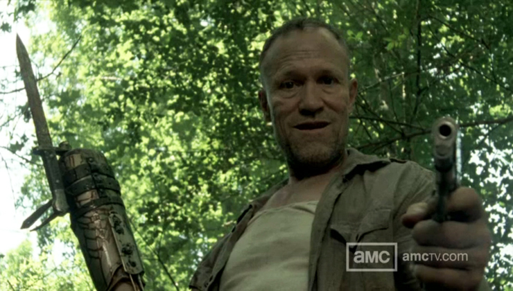 Michael Rooker, o Merle em The Walking Dead, revela que quase esfaqueou uma pessoa durante as gravações