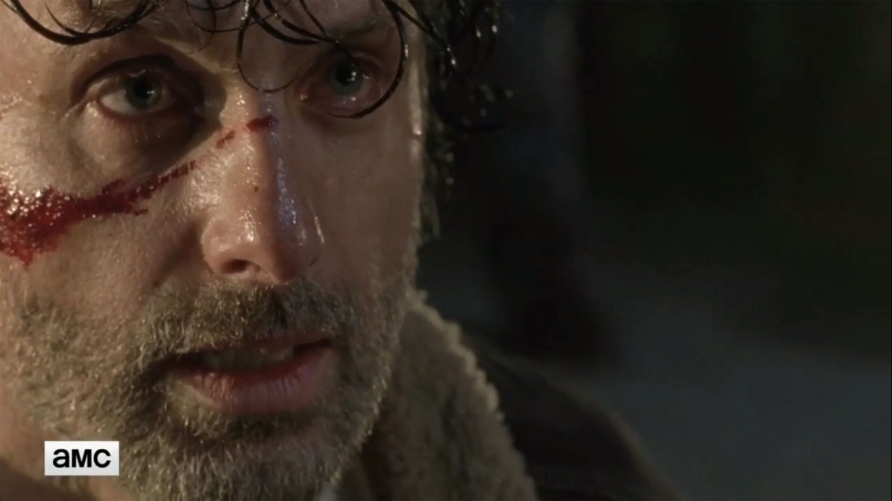 The Walking Dead 7ª Temporada | Produtor explica por que Negan fez Rick segurar Lucille