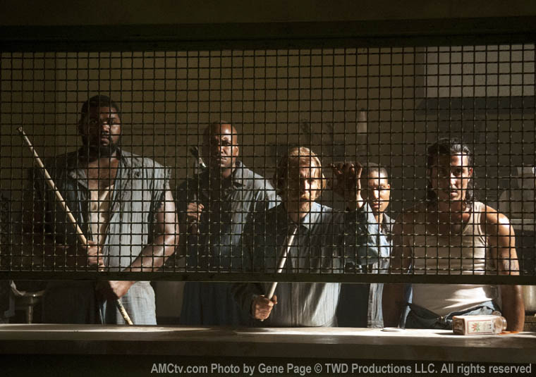 Os prisioneiros que o grupo de rick encontra no 1º episódio da 3ª temporada de the walking dead: big tiny, oscar, axel, andrew e tomas.