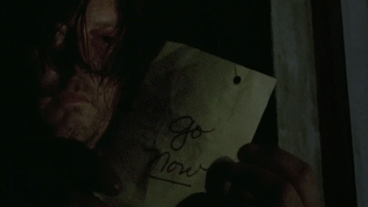 The Walking Dead 7ª Temporada | Quem deu o bilhete para Daryl?