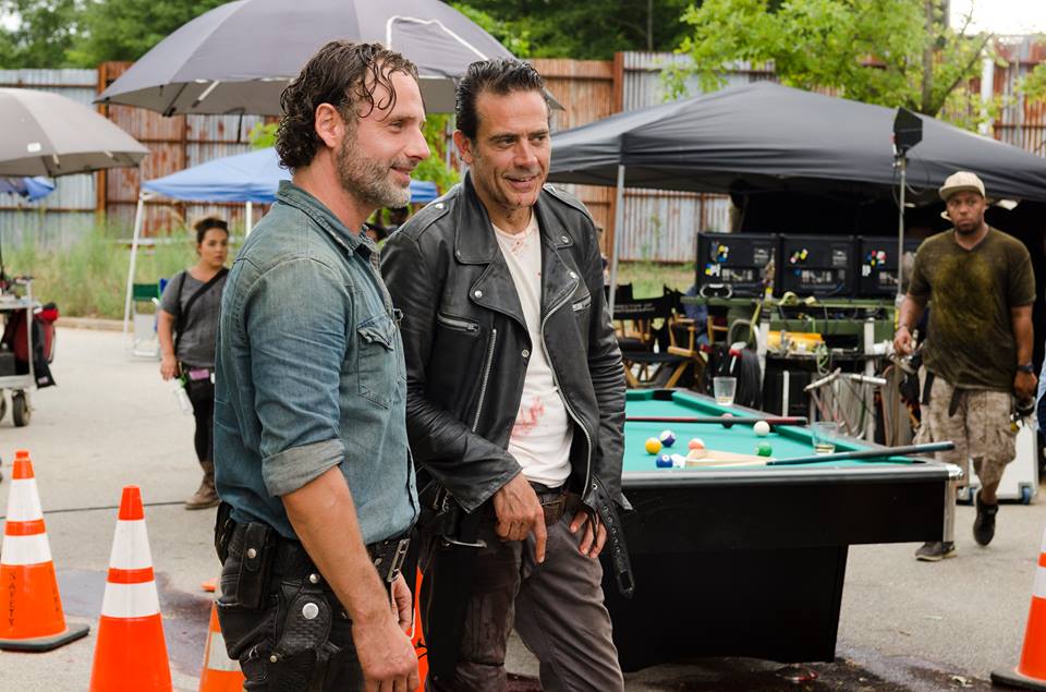 The Walking Dead 8ª Temporada | Acordo do sindicato dos roteiristas evita greve que prejudicaria produção da série