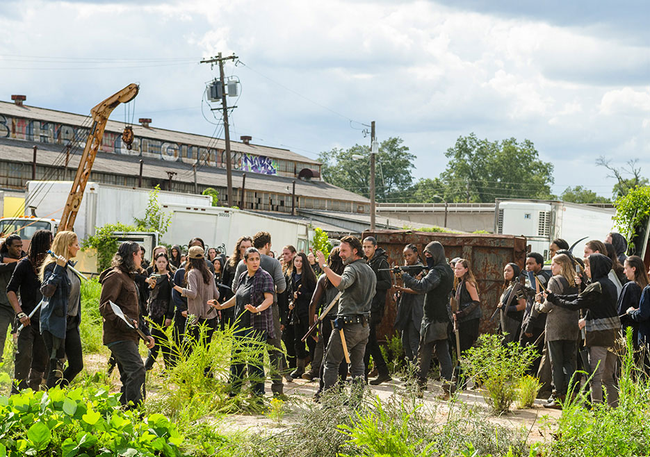 The Walking Dead 7ª Temporada | Quem é o grupo que cercou Rick ao final do episódio 9?