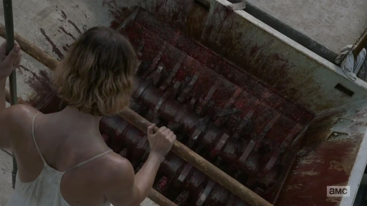The Walking Dead 8ª Temporada | Veja como foi gravada a cena em que Jadis joga os zumbis no TRITURADOR!