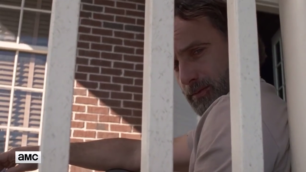Rick Passeia com Carl em Nova Imagem do ÚLTIMO Episódio da 8ª Temporada de The Walking Dead!