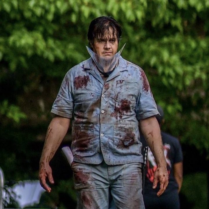 Eugene (josh mcdermitt) nos bastidores da 11ª temporada de the walking dead.