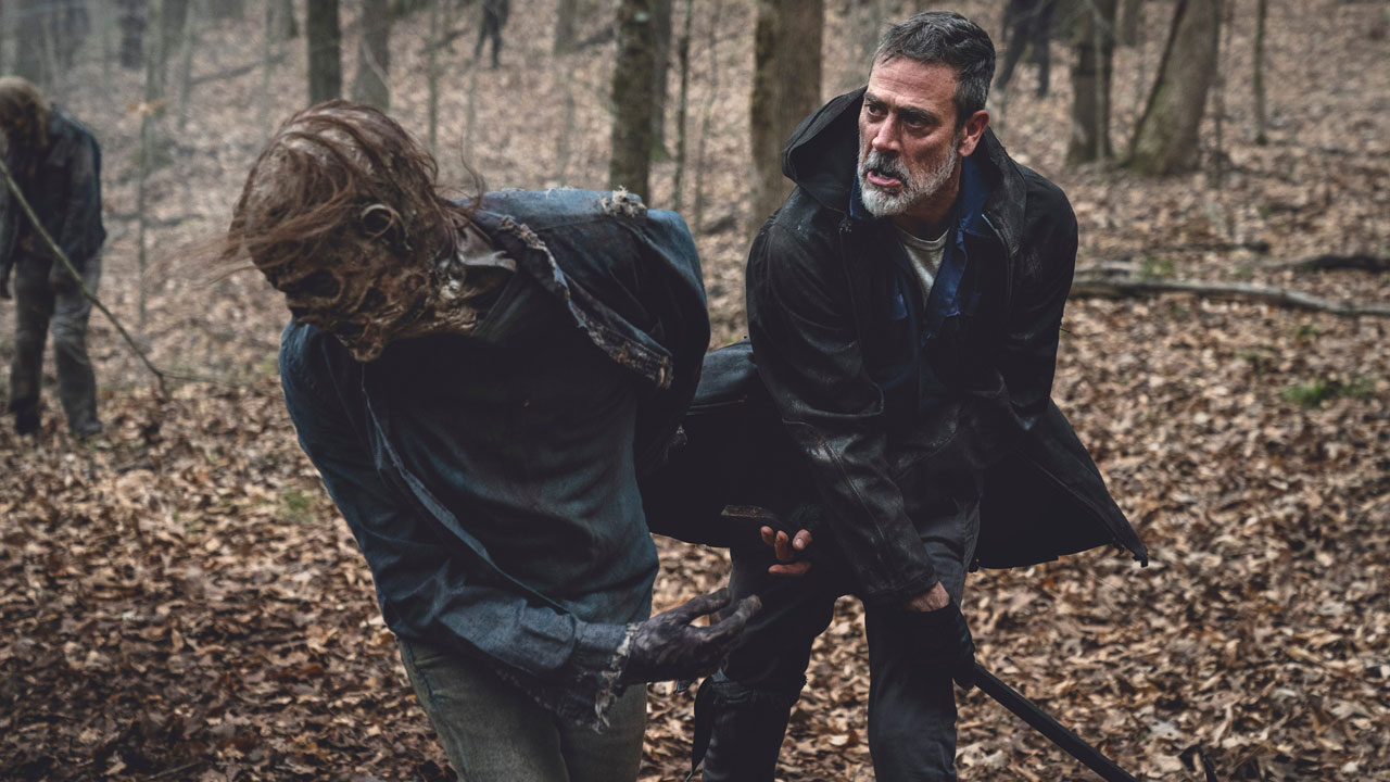 Negan enfrenta zumbi no 3º episódio da 11ª temporada de The Walking Dead (S11E03 - 