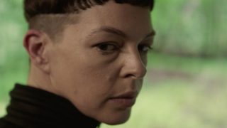 Pollyanna mcintosh, a atriz que interpreta jadis/anne, reprisará seu papel na 2ª e última temporada de the walking dead: world beyond.