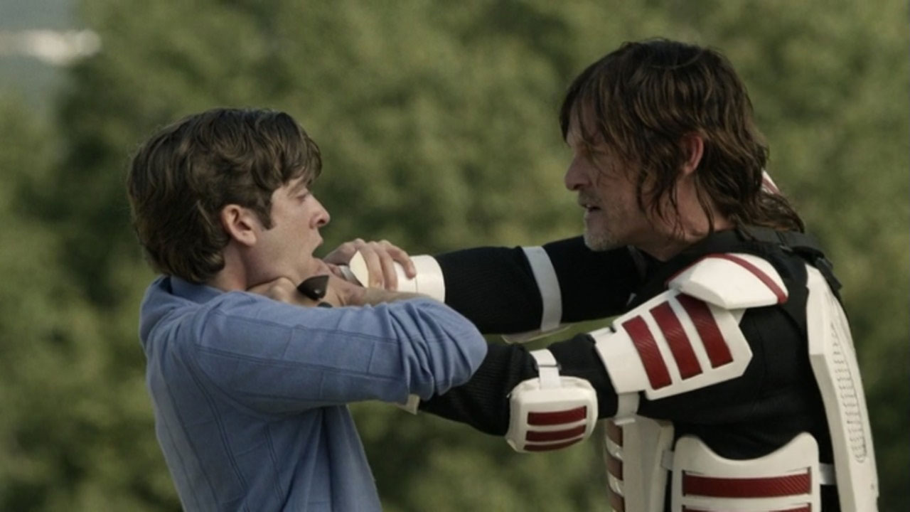 Sebastian e Daryl no 14º episódio da 11ª temporada de The Walking Dead (S11E14 - 
